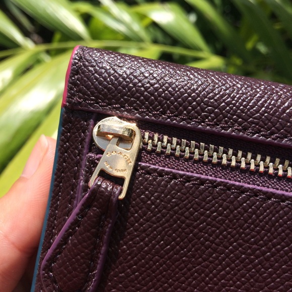 Brown Leather Coach Wallet - Picture 4 of 6